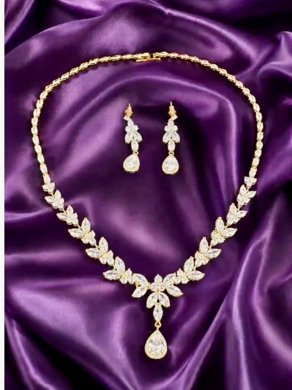 18K Gold Diamond & Swarovski Set